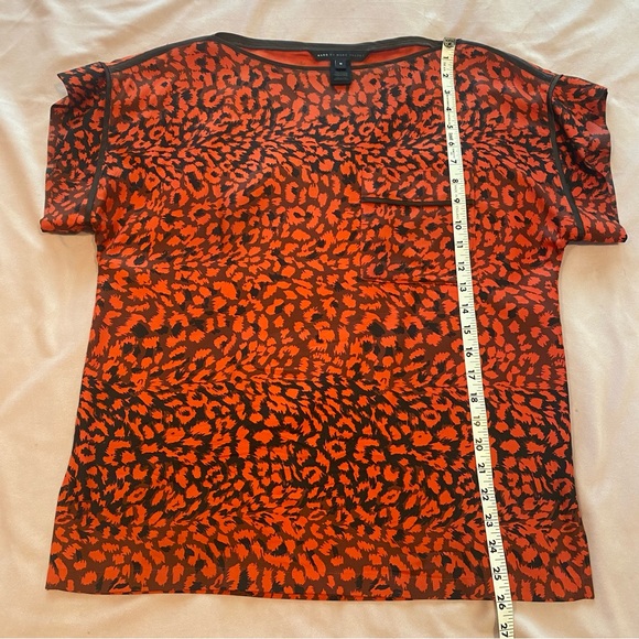 Marc by Marc Jacobs Silk Animal Print Top - Picture 6 of 11